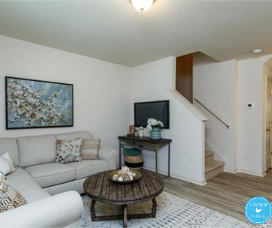 884 Saratoga Drive - 1